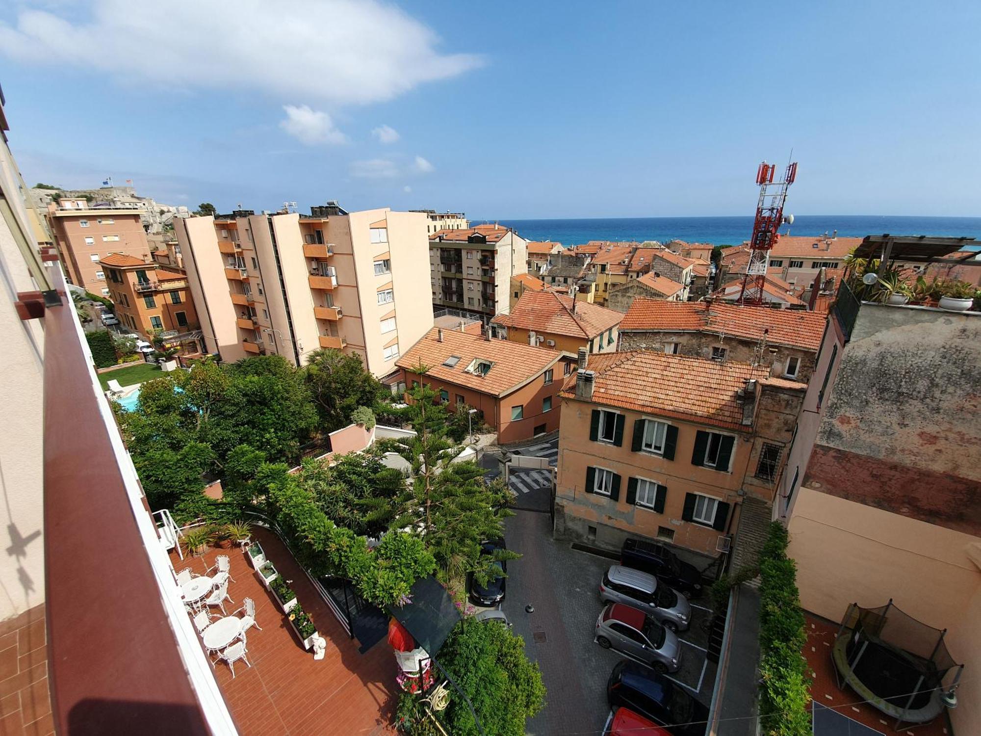 Residence Olivotti Finale Ligure Eksteriør billede
