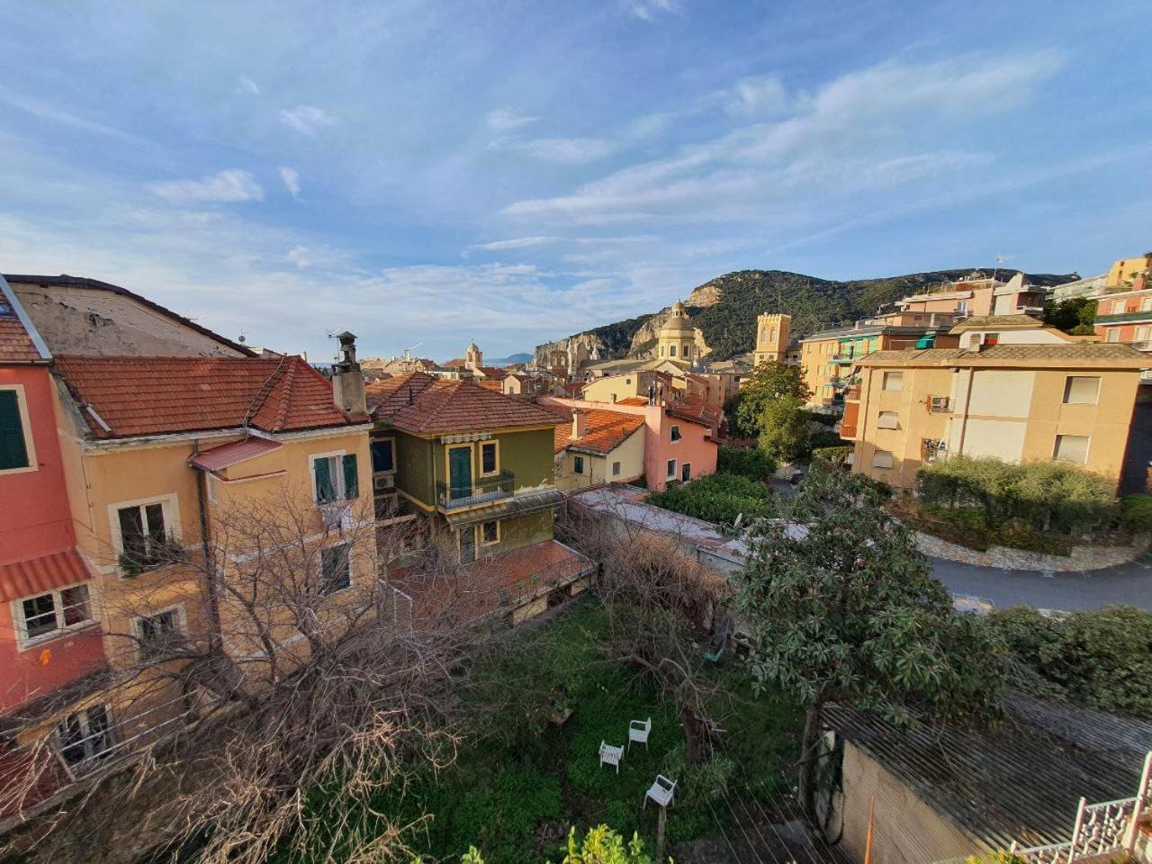 Residence Olivotti Finale Ligure Eksteriør billede